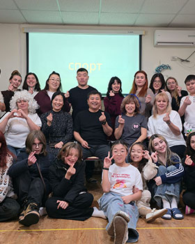 김소리,이물가(R국)